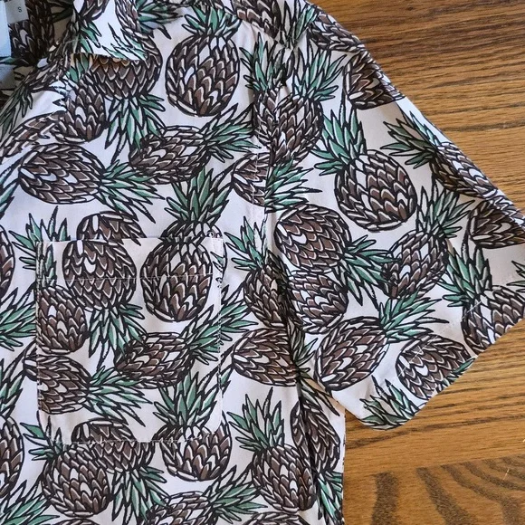 Pineapple Print Men's Shirt - Picture 3 of 4